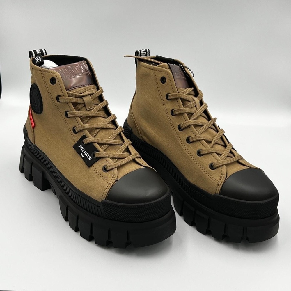 New With Box - Palladium Revolt Hi Tx Boots in Olive/Brown Women Size 6.5